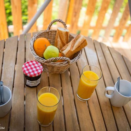 Les Domes Des Gorges Hotel Ruoms Bagian luar foto